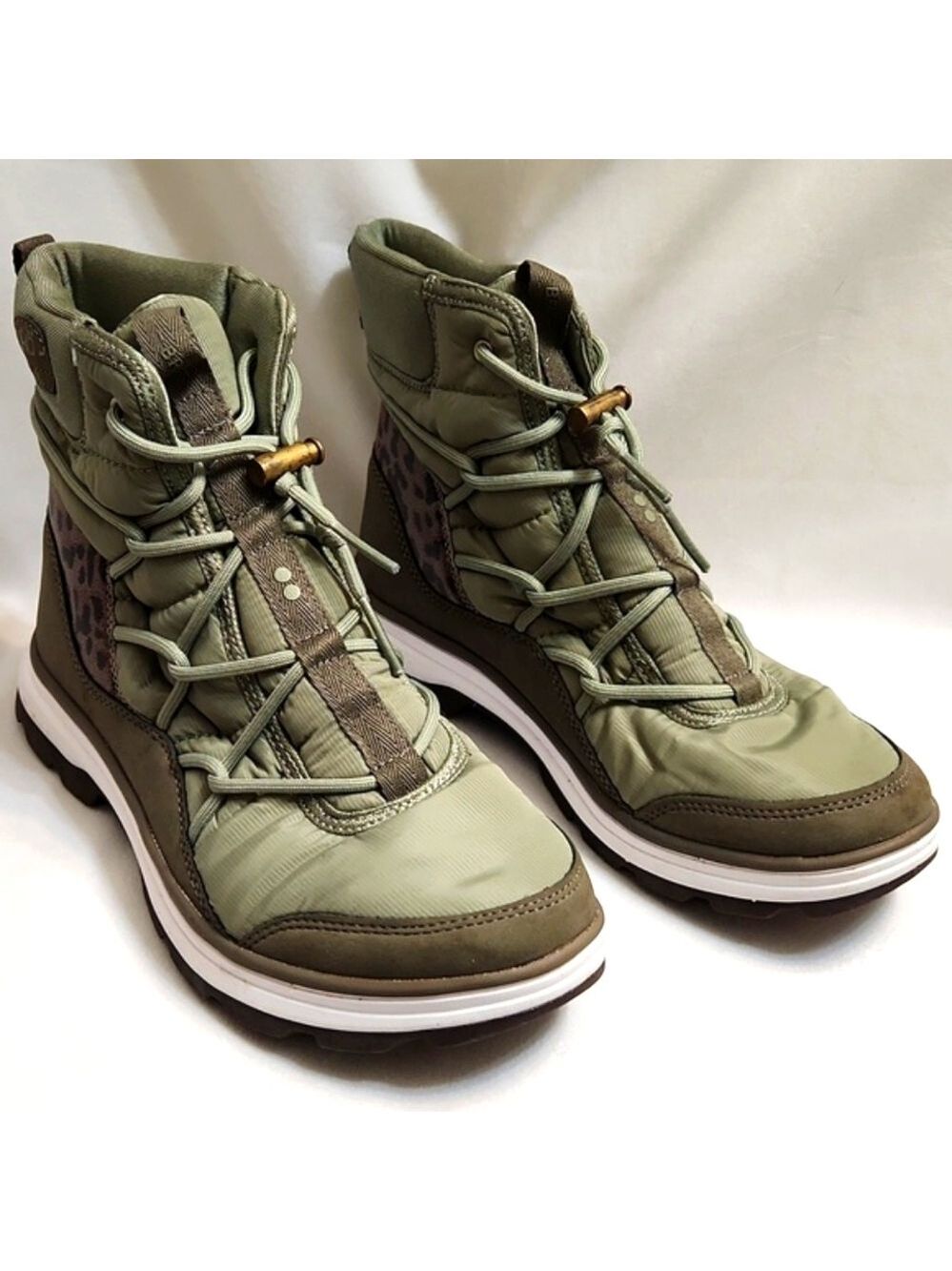 Ryka Water Repellent Bungee Brae Exotic Lace-up Animal Print boots (w size 7.5) - Picture 4 of 16